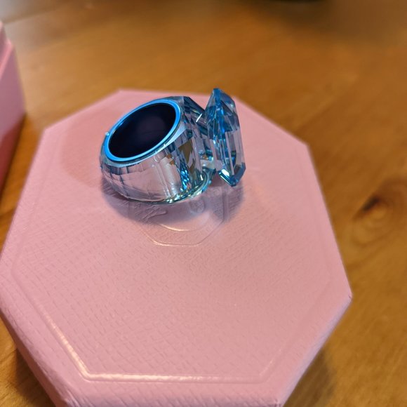 Swarovski LUCENT cocktail ring - Picture 5 of 10